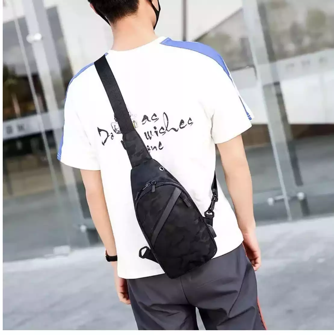 High quality crossbody bag with modern design